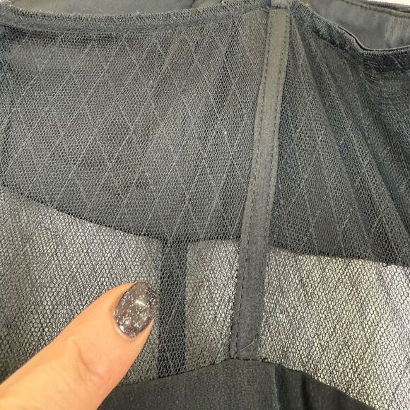 Fame & Partners  Francesca Mesh Gown ❤️ - Picture 9 of 12